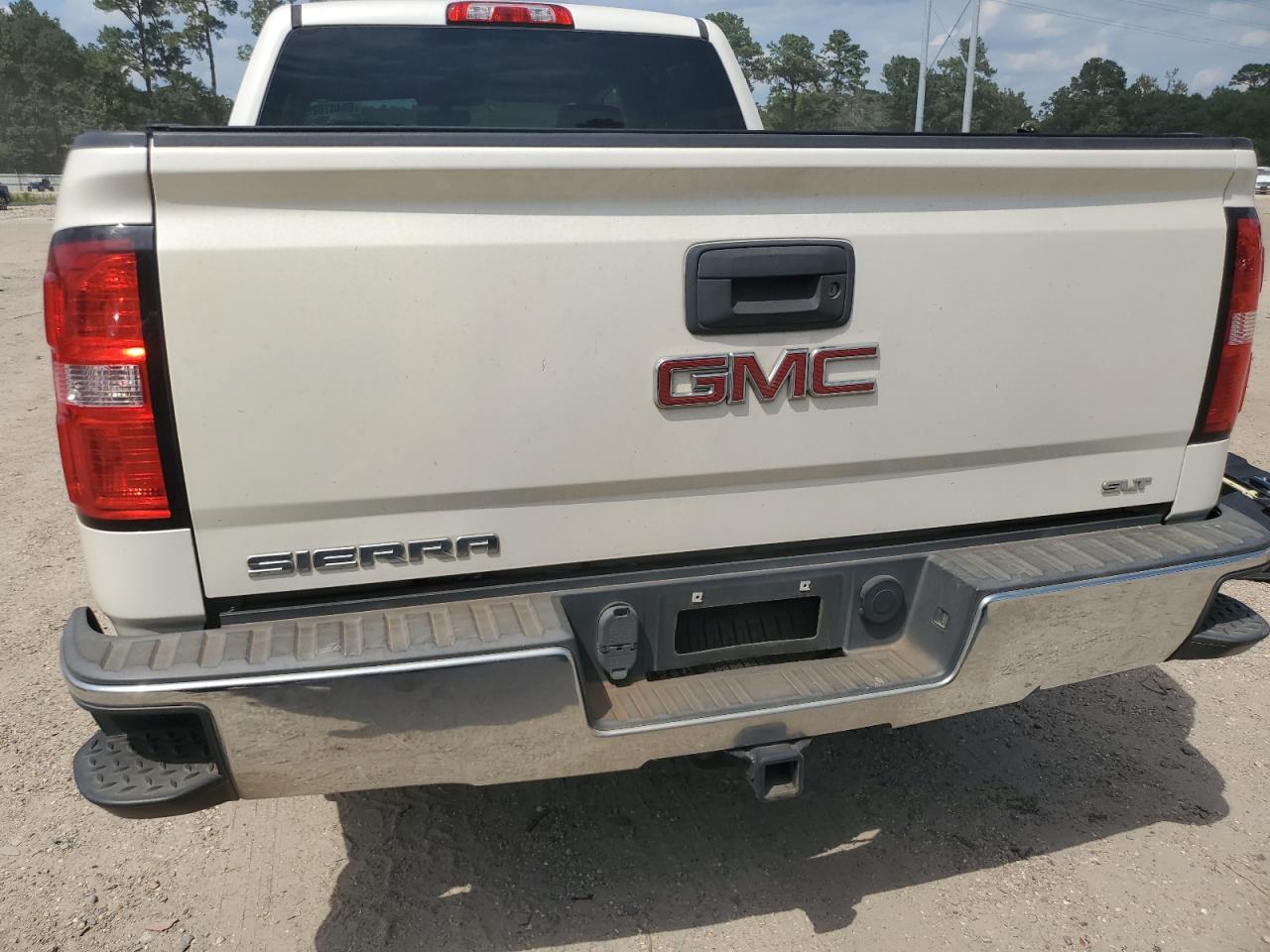 GMC SIERRA C1500 SLT