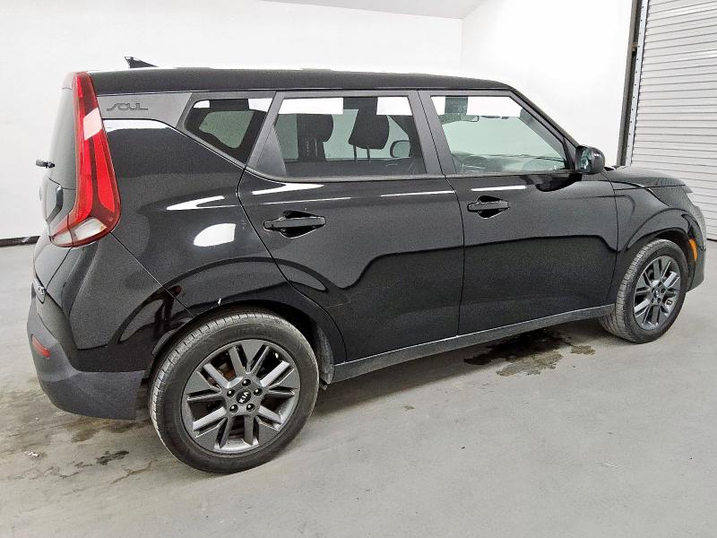 2021 KIA SOUL LX - KNDJ23AU5M7146148