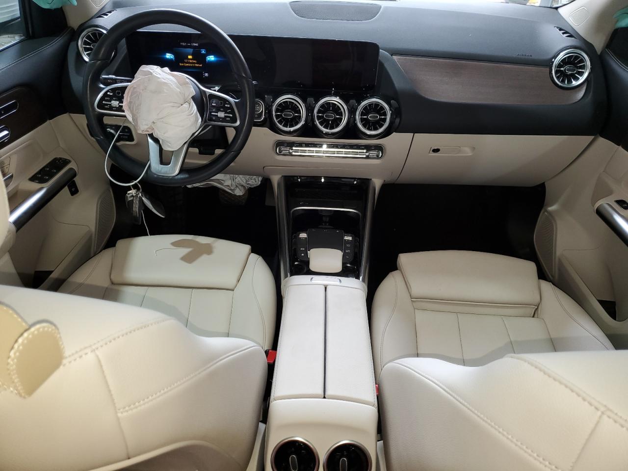 MERCEDES-BENZ GLA-CLASS 250 4MATIC