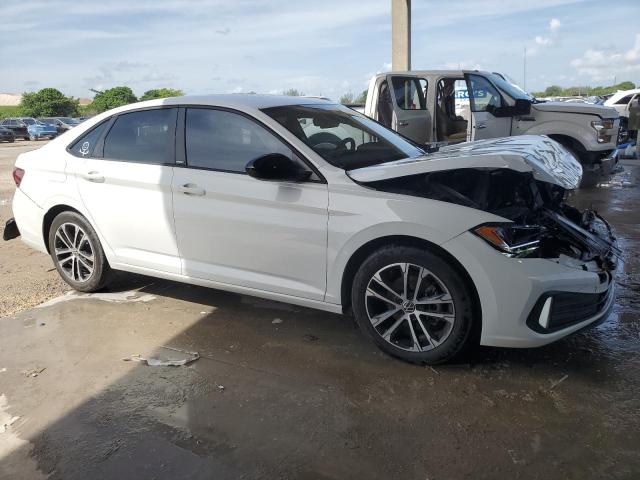 2024 VOLKSWAGEN JETTA SPOR 3VWBM7BU0RM057148