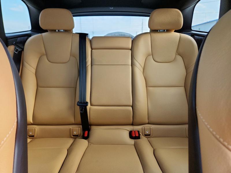 2019 VOLVO XC60 T6 YV4A22RK4K1309737