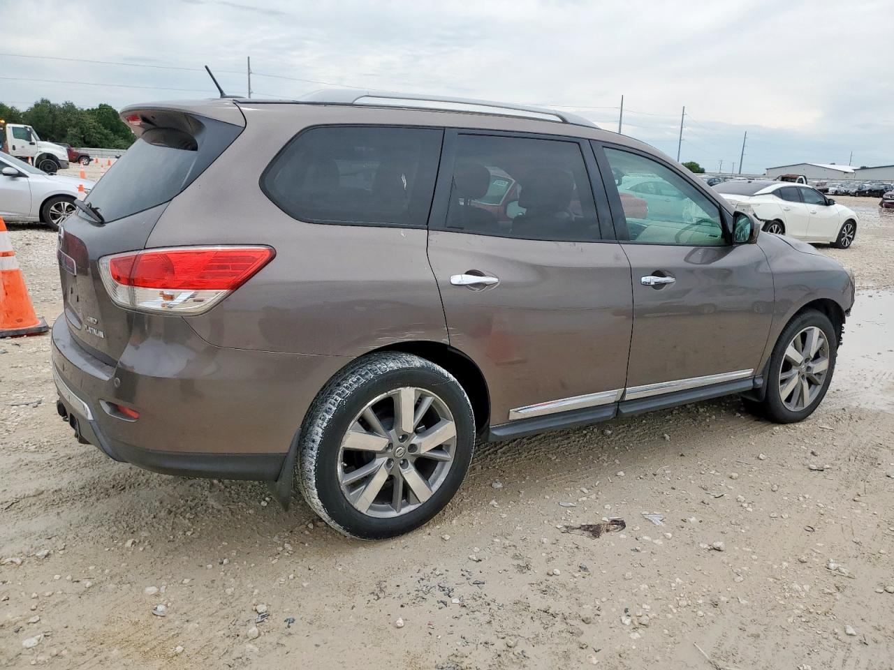 NISSAN PATHFINDER S