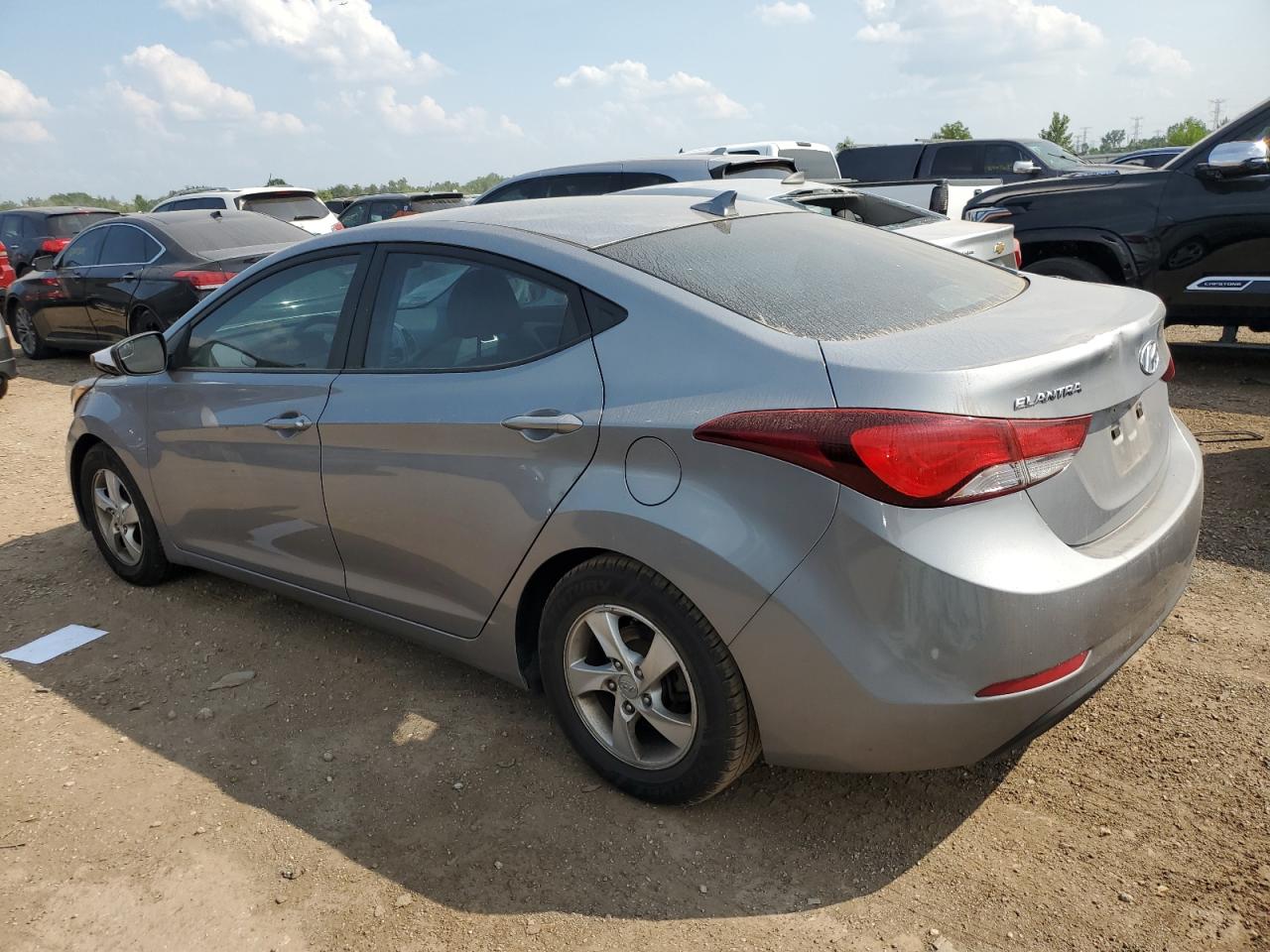 HYUNDAI ELANTRA SE