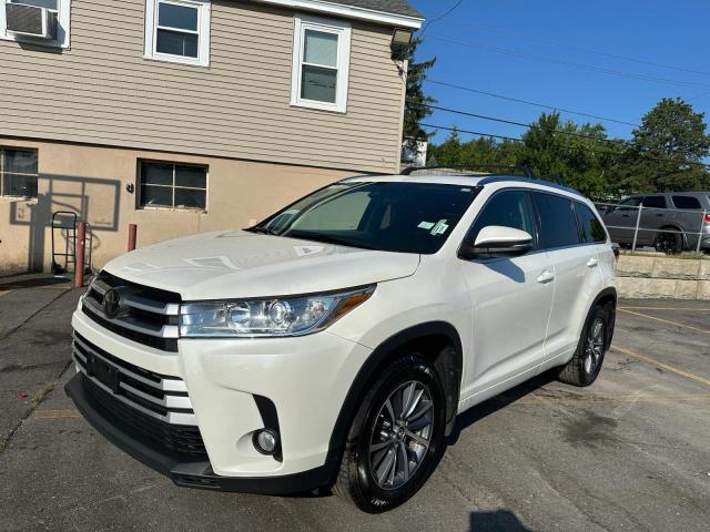 TOYOTA HIGHLANDER 2018 white  gas 5TDJZRFH0JS914081 photo #1