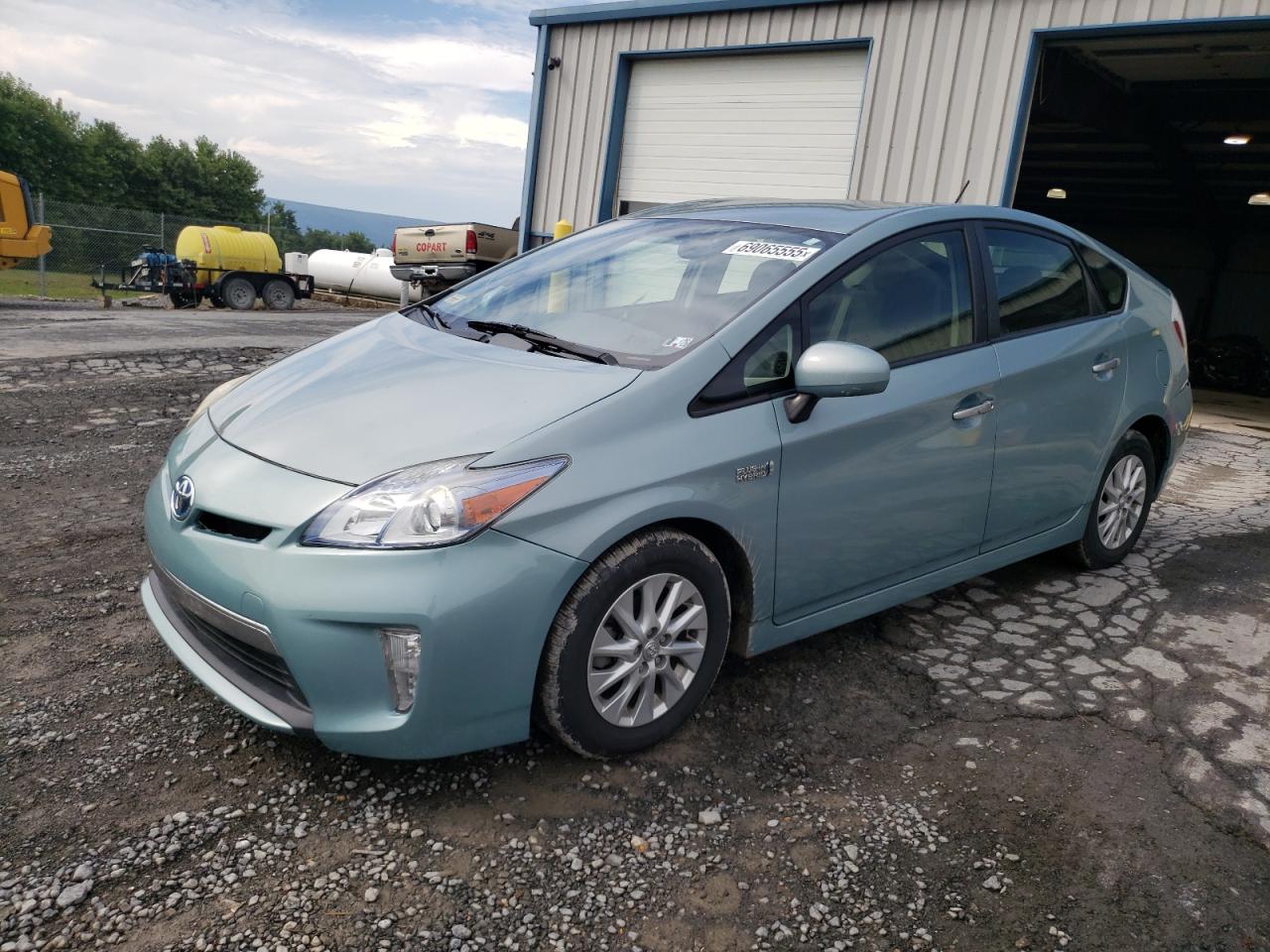 TOYOTA PRIUS PLUG