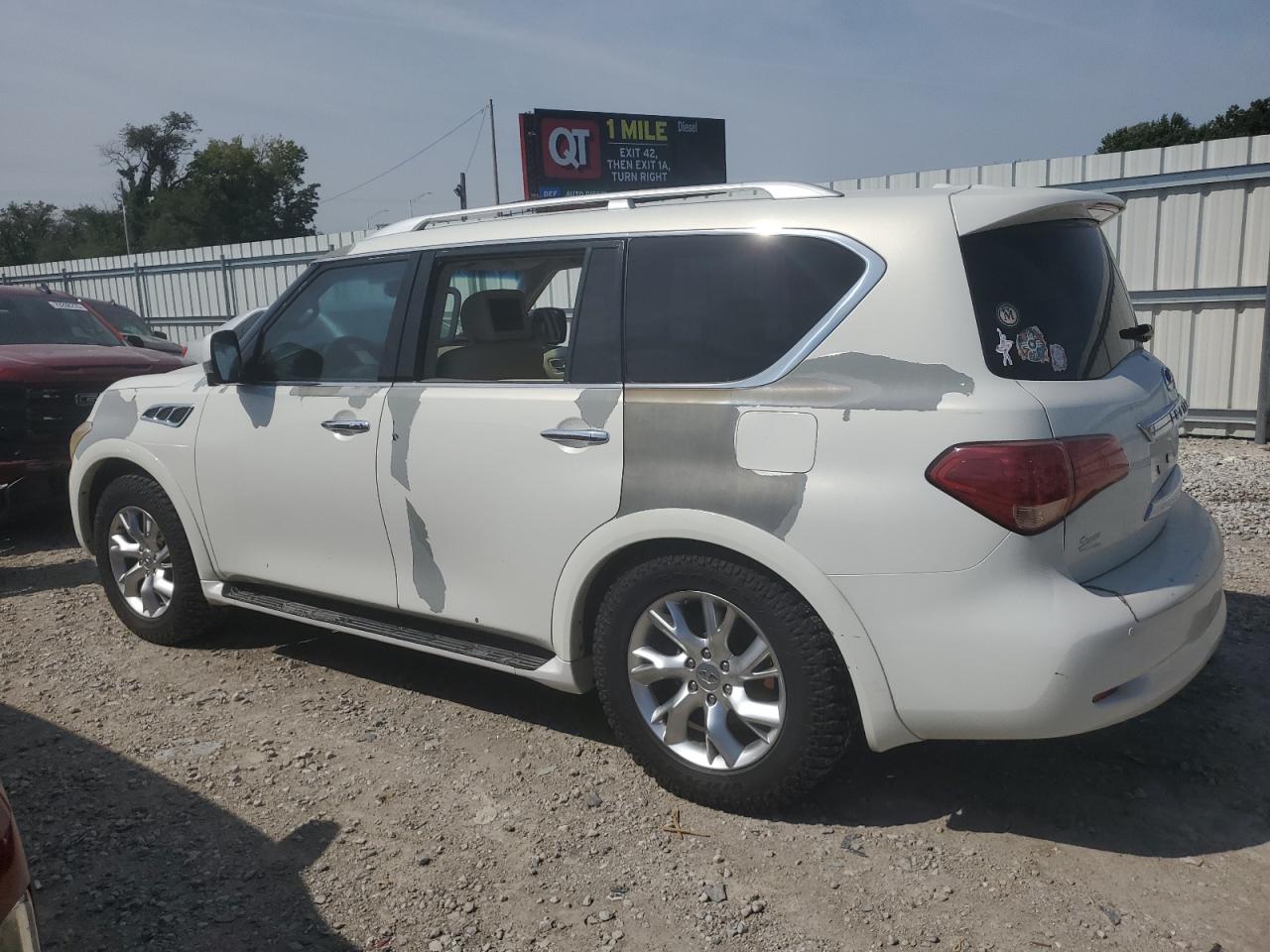 INFINITI QX56