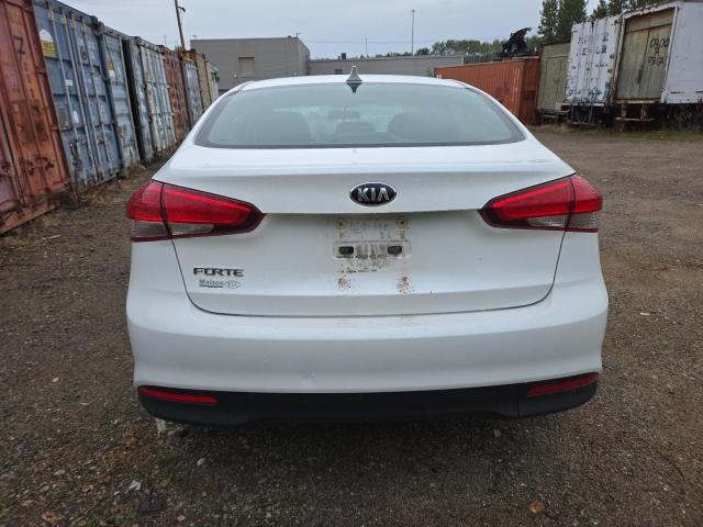 2018 KIA FORTE LX 3KPFK4A77JE214015