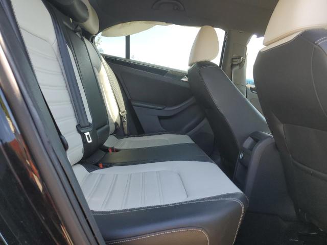 2015 VOLKSWAGEN JETTA SE 3VWD17AJ3FM428016