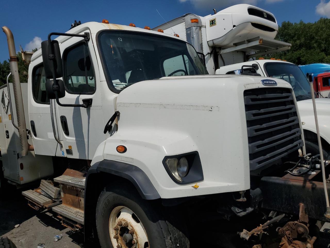 Lot #3230592873 2014 FREIGHTLINER 108SD