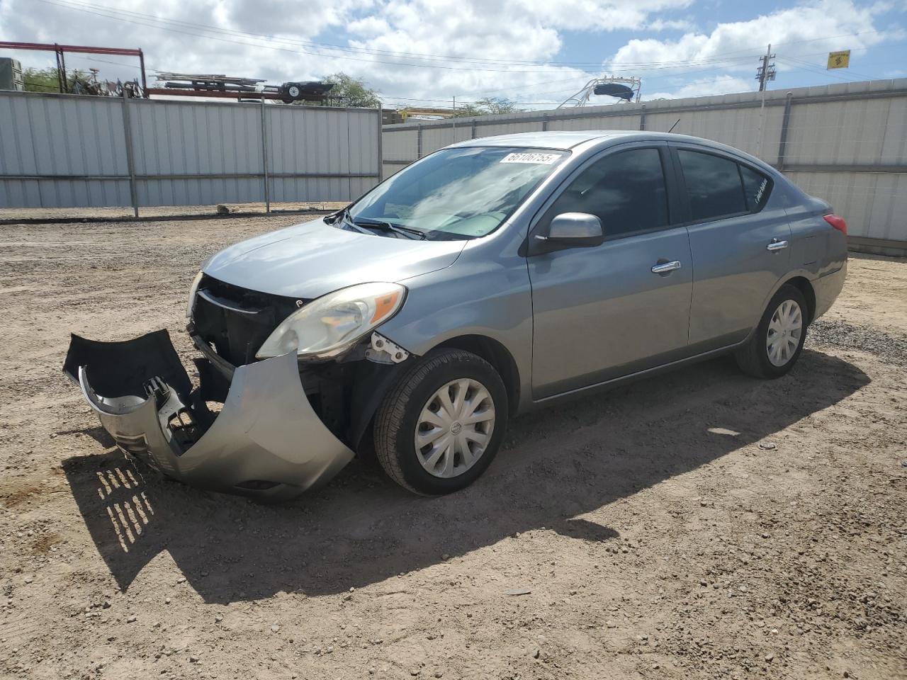 NISSAN VERSA S