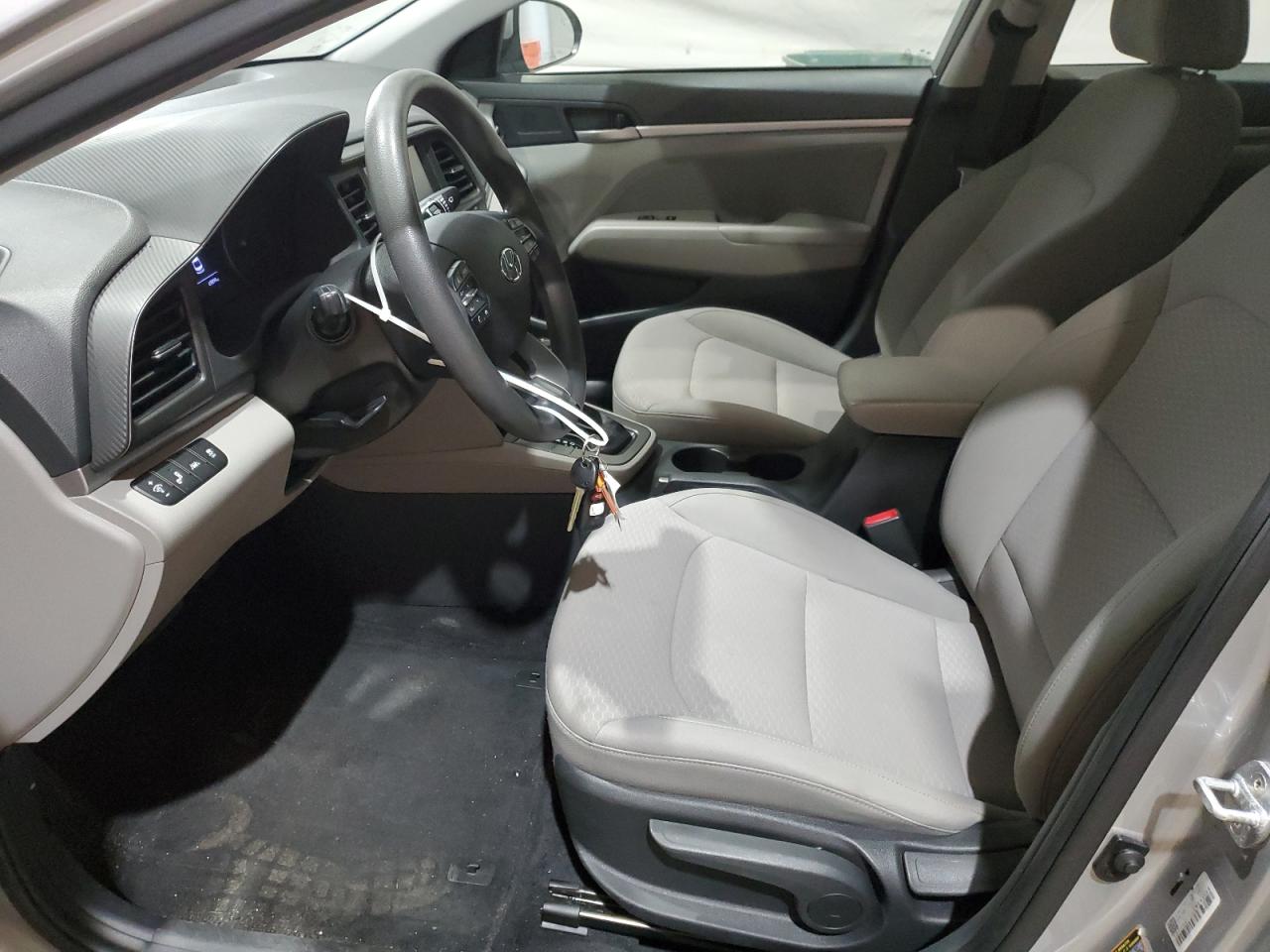 HYUNDAI ELANTRA SEL