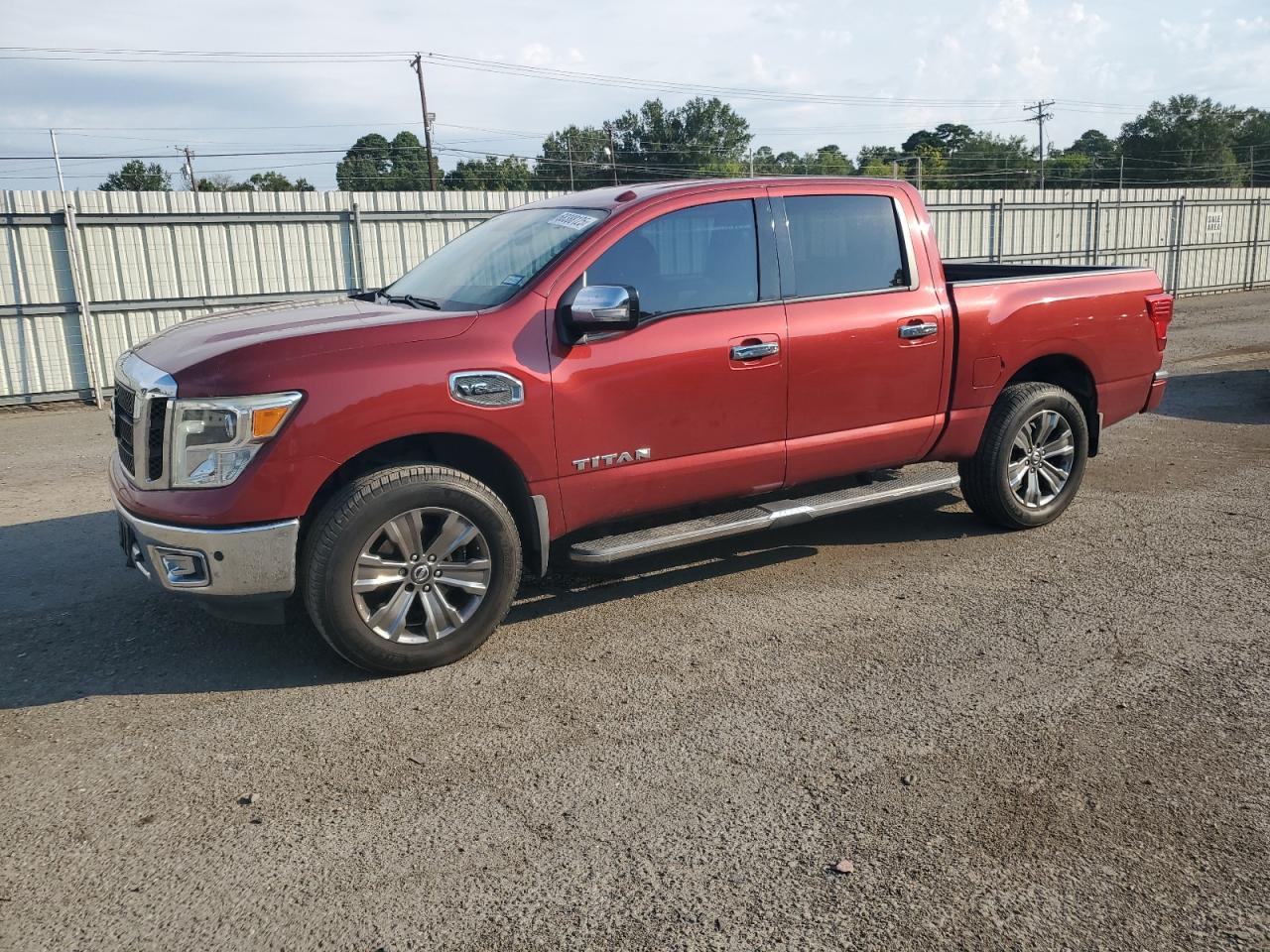 NISSAN TITAN SV