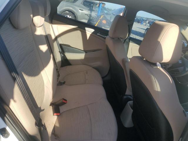 2016 HYUNDAI ACCENT SE KMHCT4AE5GU988526