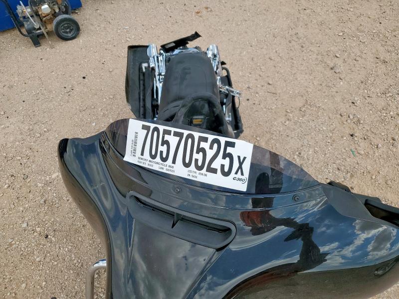 2021 HARLEY-DAVIDSON FLHX #3303982696