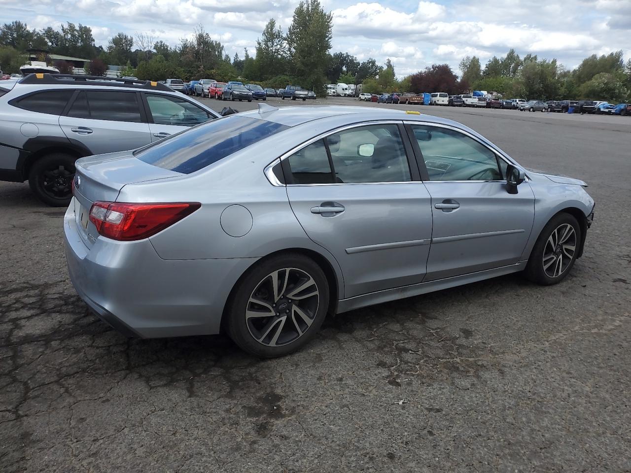 SUBARU LEGACY 2.5I PREMIUM