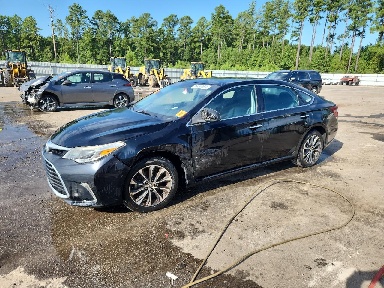 TOYOTA AVALON XLE