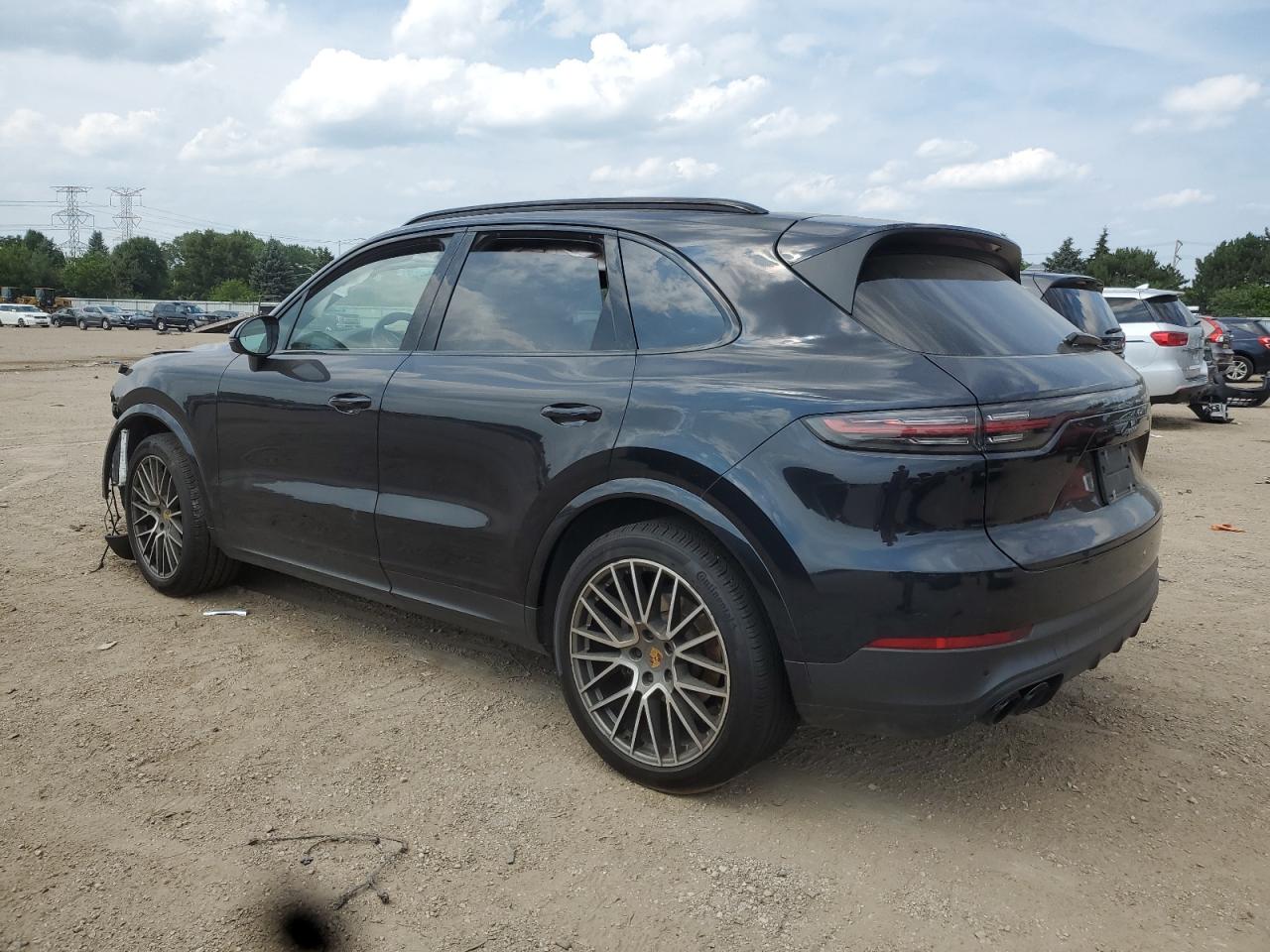 PORSCHE CAYENNE BASE