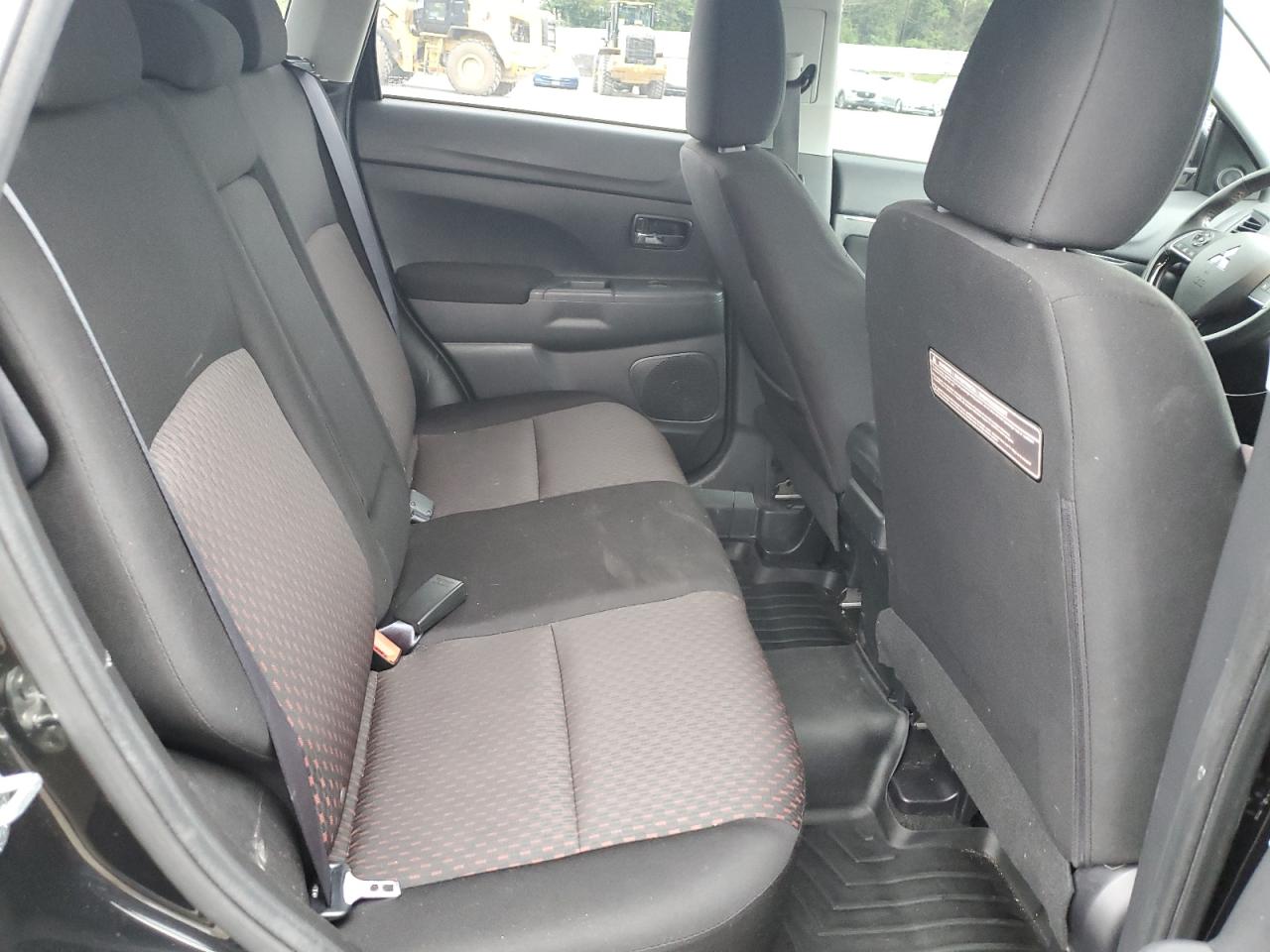 MITSUBISHI OUTLANDER ES