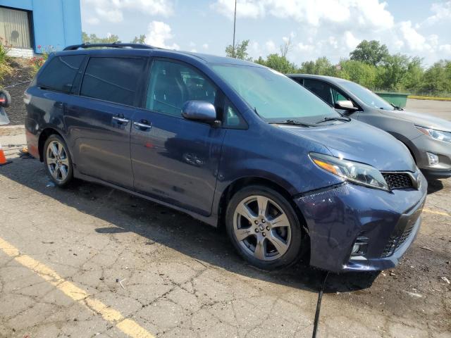 2018 TOYOTA SIENNA SE 5TDXZ3DC3JS942603