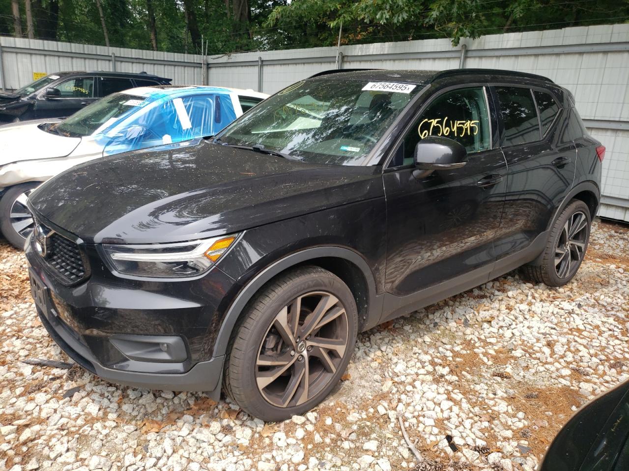 VOLVO XC40 T5 R-DESIGN