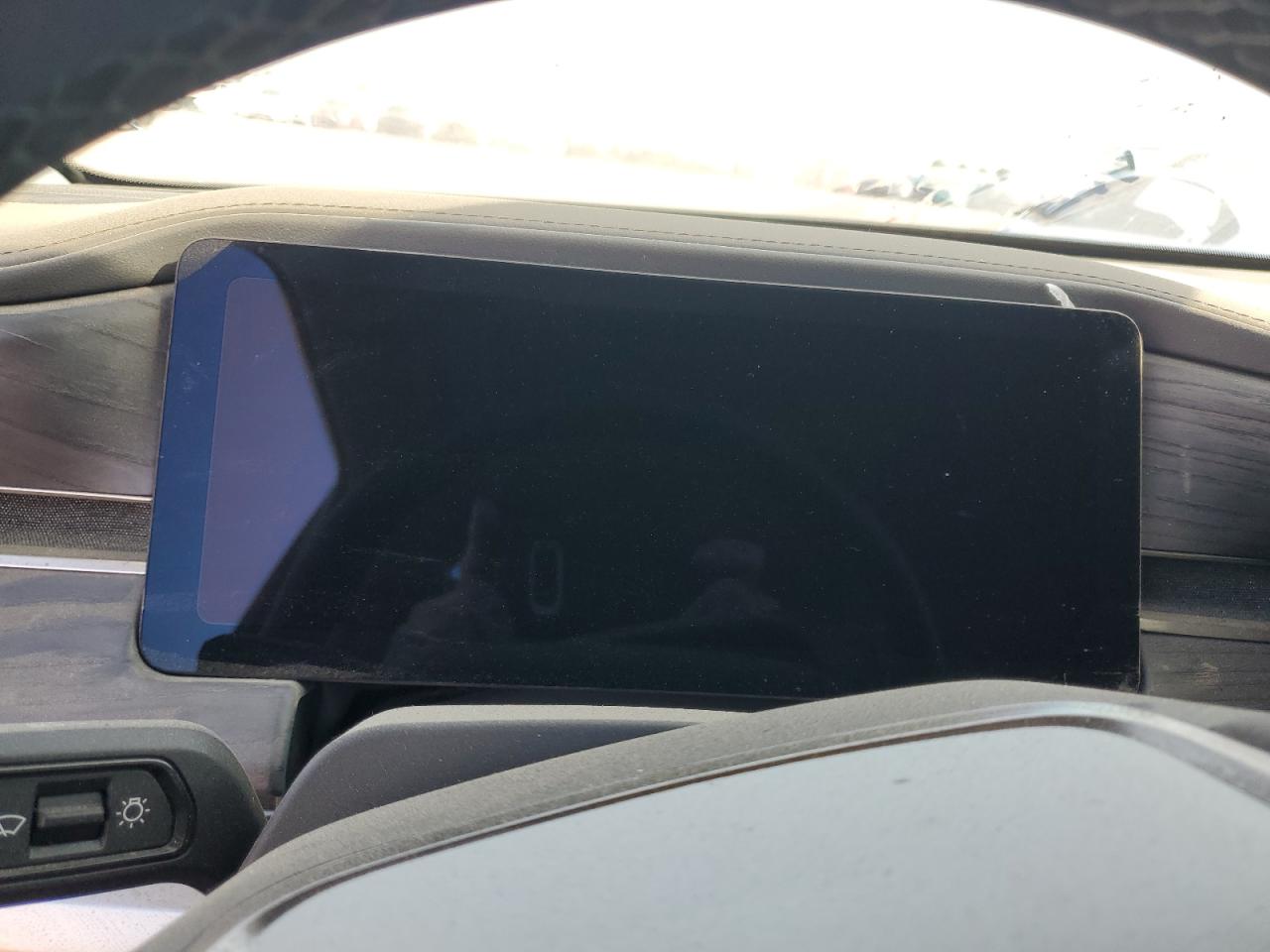 RIVIAN R1S ADVENTURE