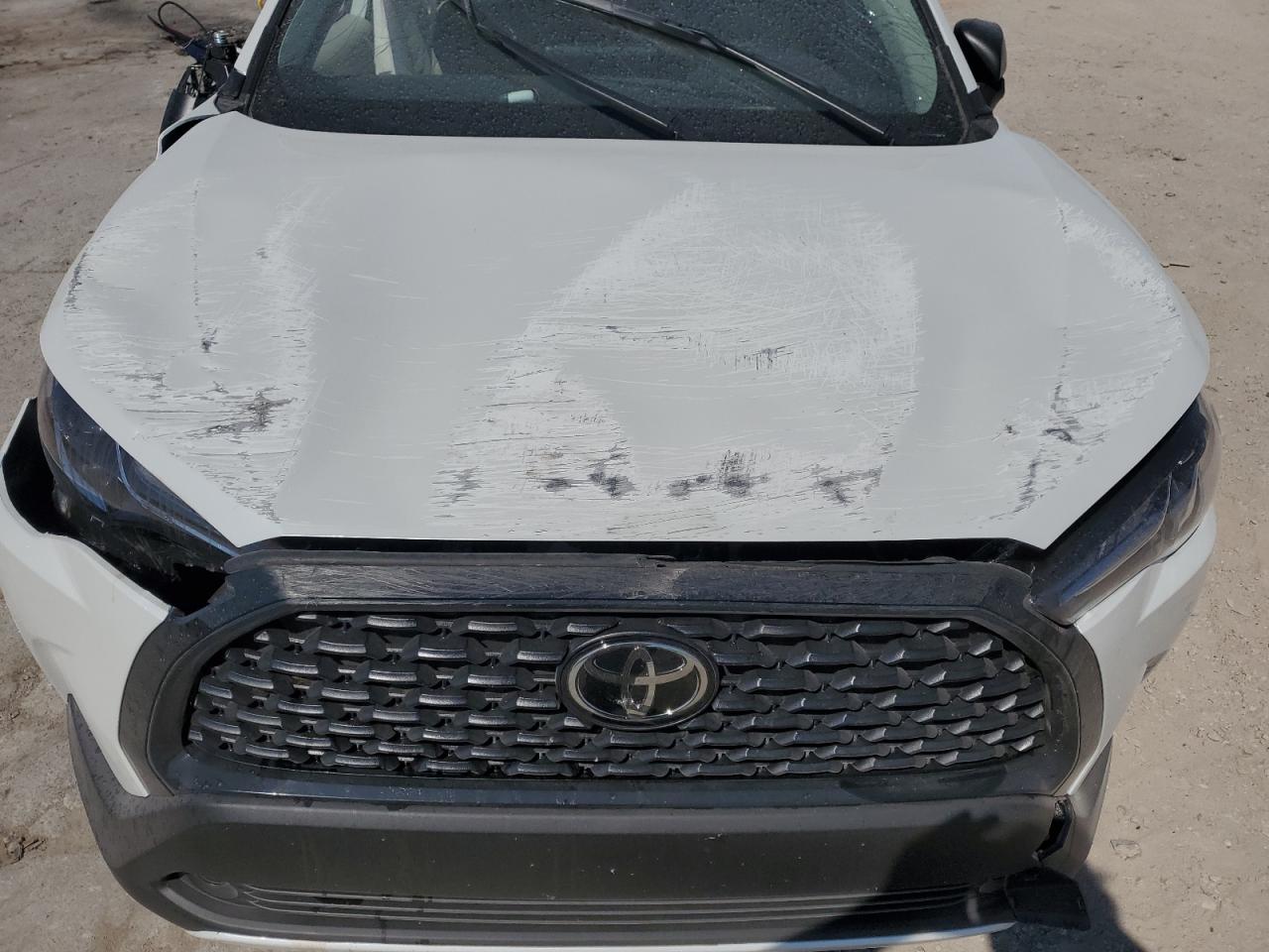 TOYOTA COROLLA CROSS L