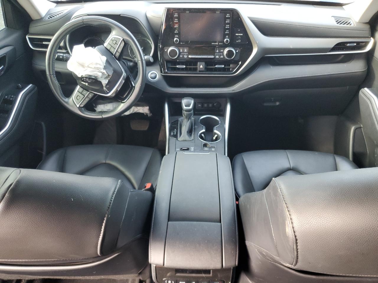 Lot #3308267213 2020 TOYOTA HIGHLANDER