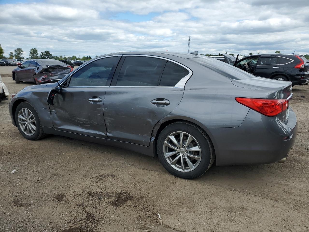 INFINITI Q50 PREMIUM