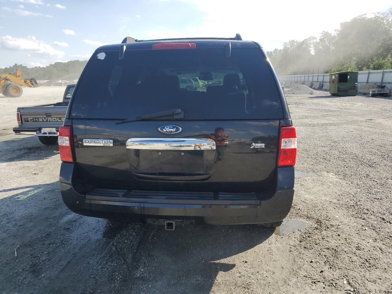 FORD EXPEDITION LIMITED