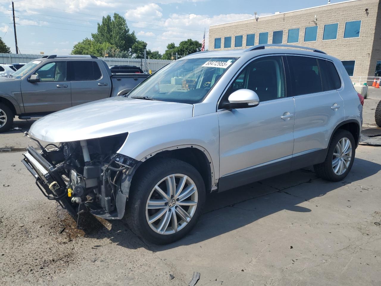 VOLKSWAGEN TIGUAN S