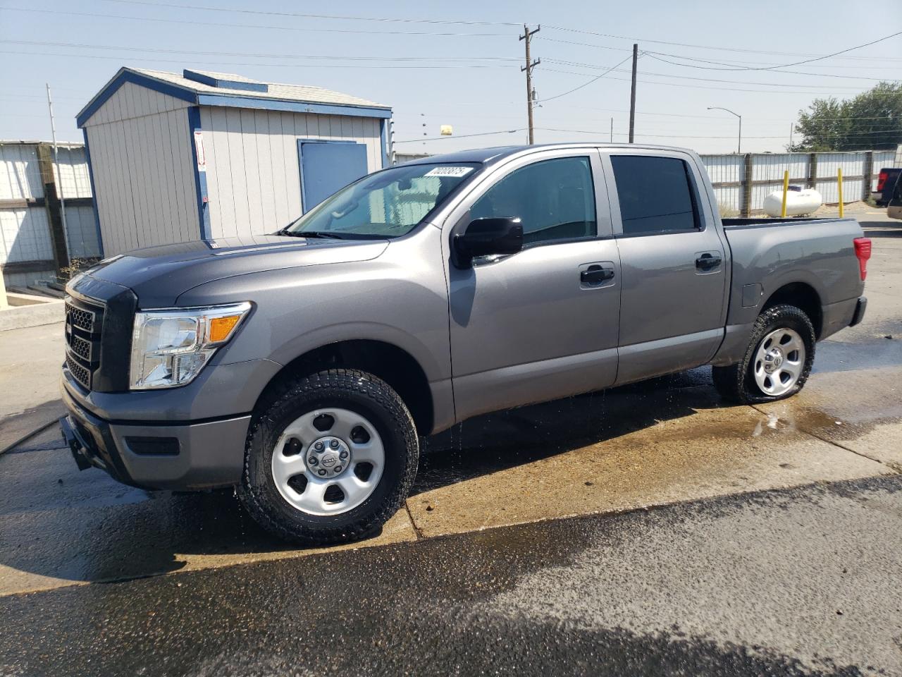 NISSAN TITAN S
