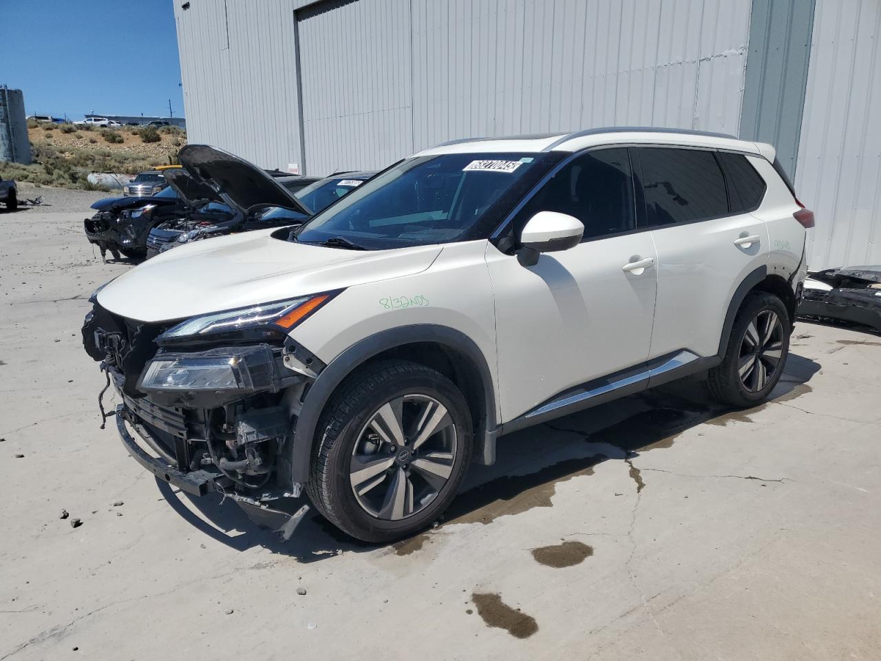 NISSAN ROGUE PLATINUM