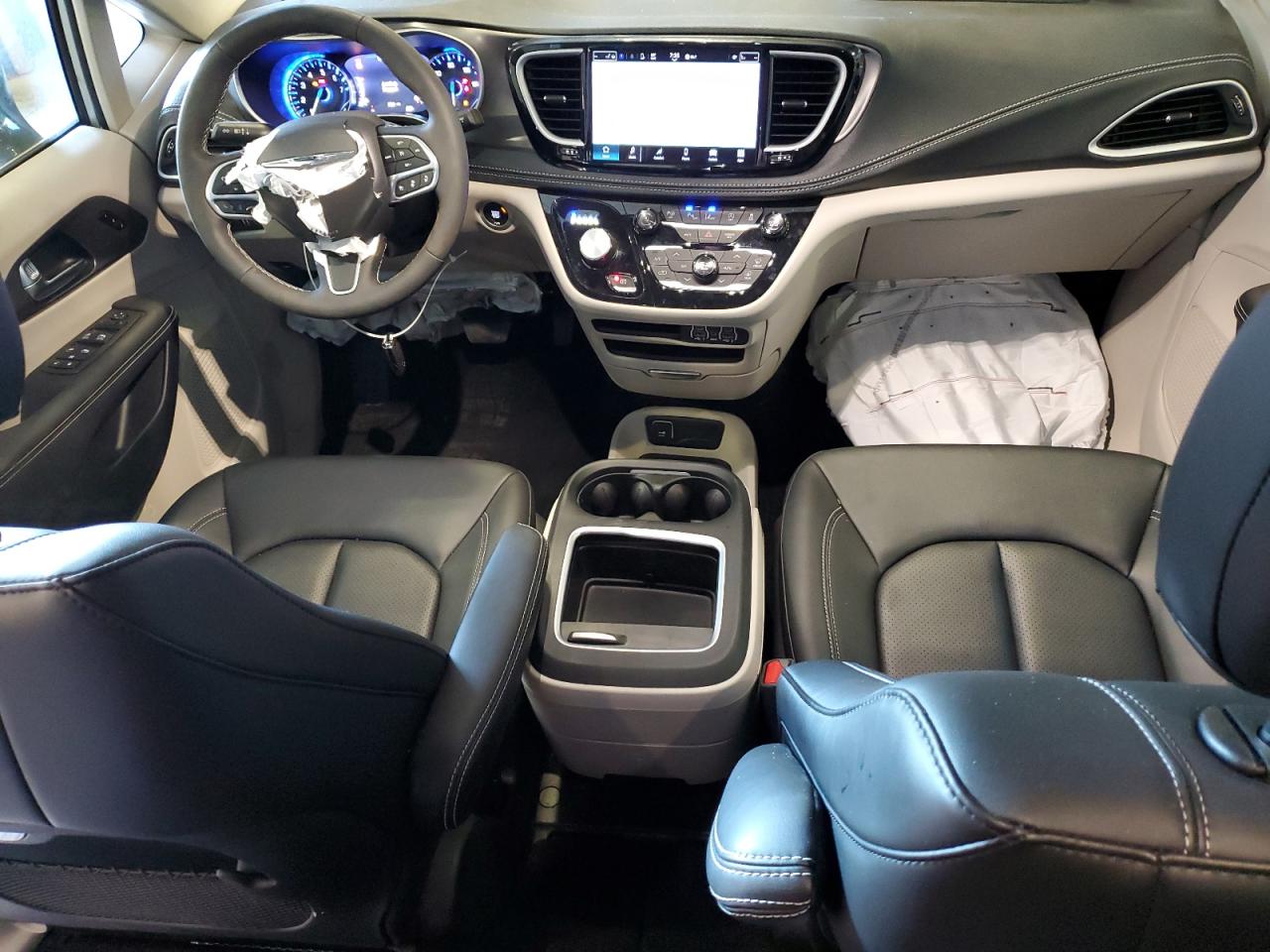 CHRYSLER PACIFICA TOURING L