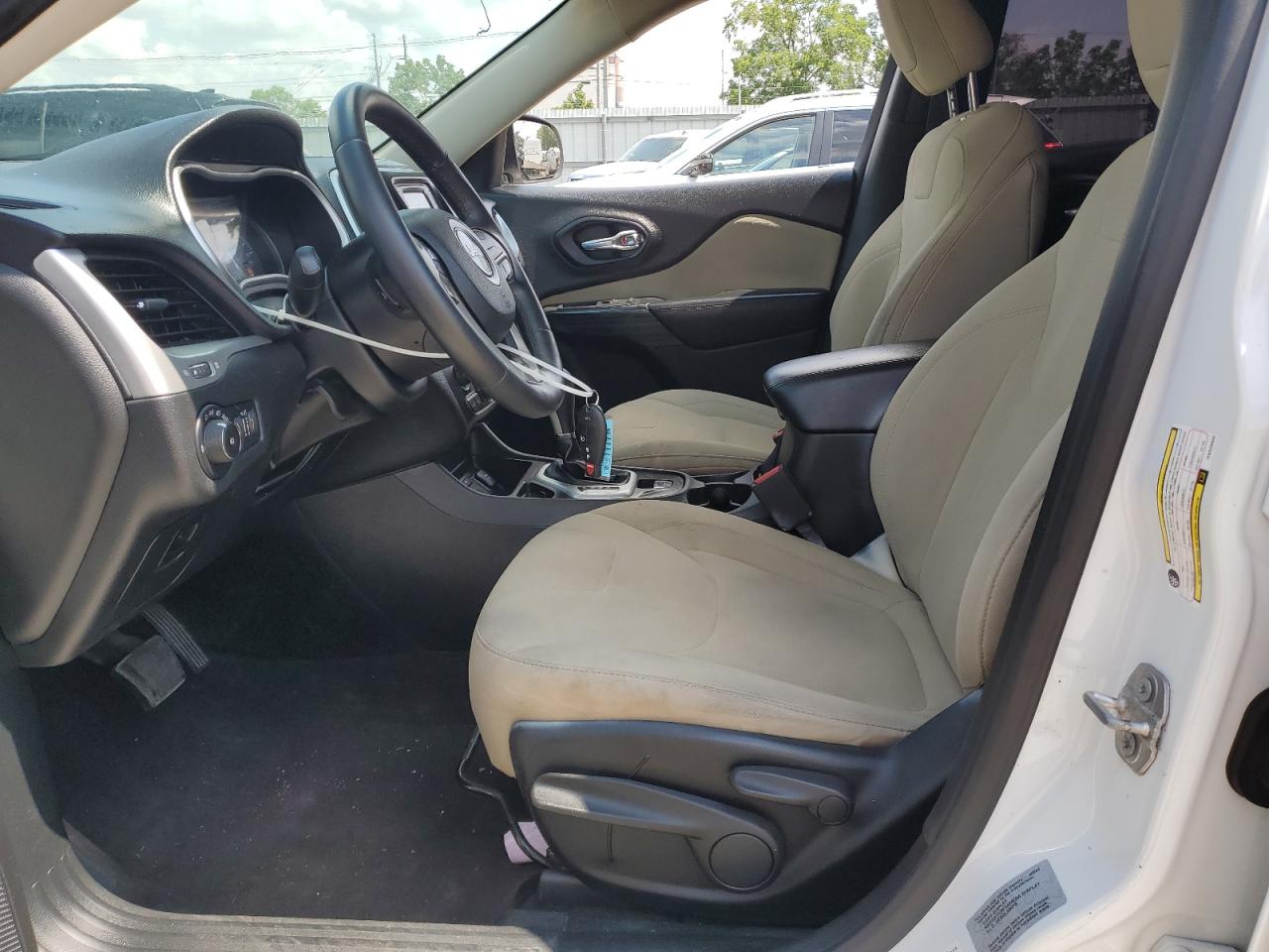 JEEP GRAND CHEROKEE LATITUDE