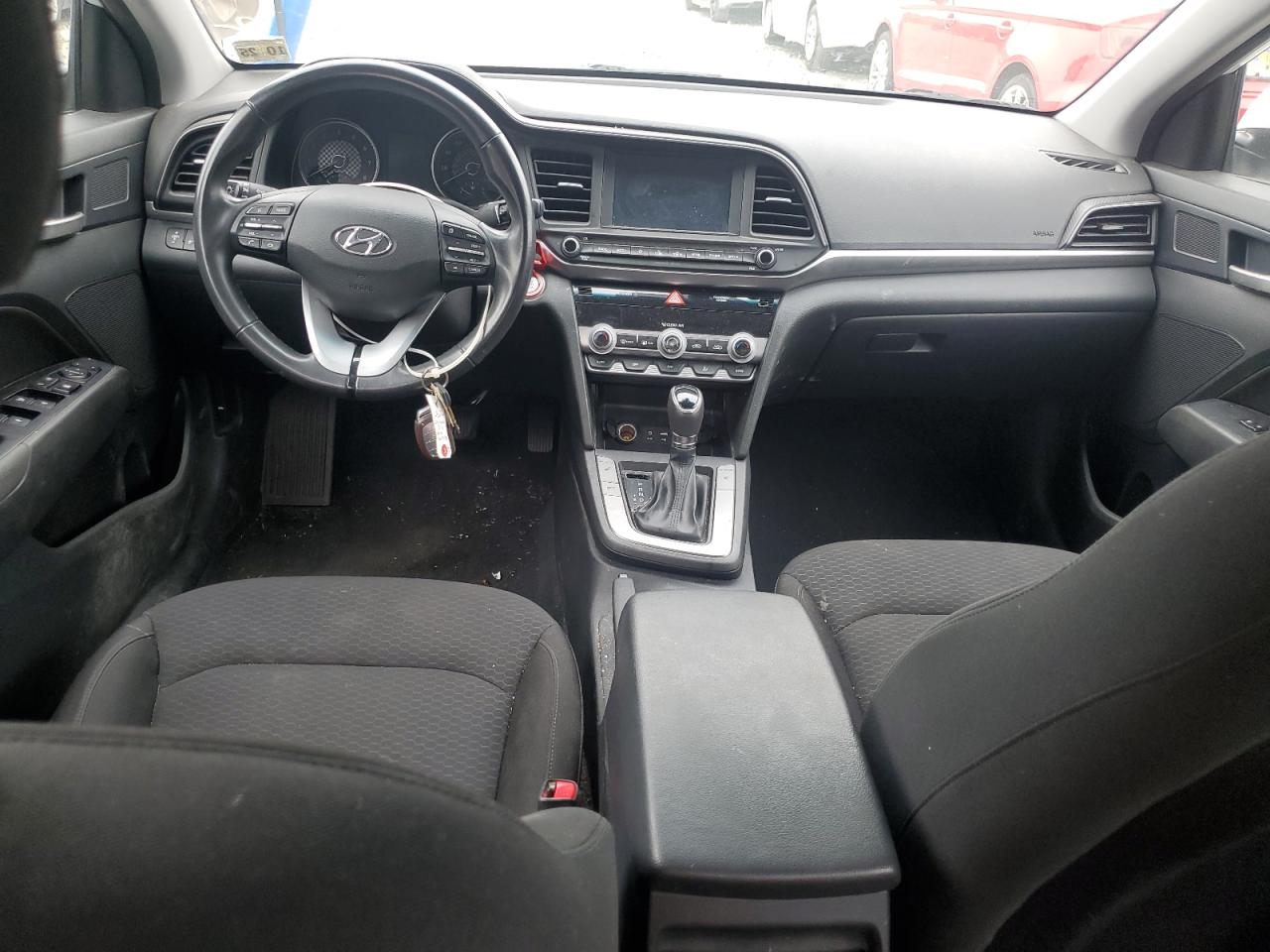 HYUNDAI ELANTRA SEL