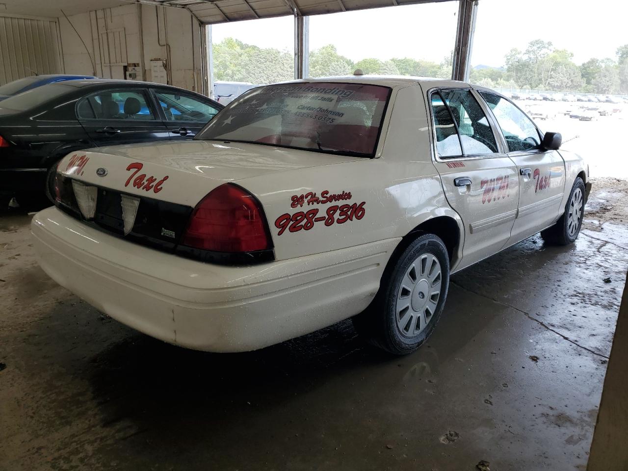 FORD CROWN VICTORIA POLICE INTERCEPTOR