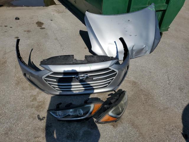 2017 HYUNDAI ELANTRA SE 5NPD84LF8HH062049