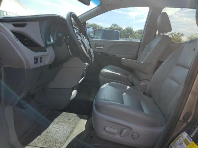 2015 TOYOTA SIENNA XLE 5TDYK3DC2FS672344