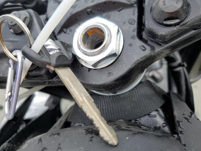 2024 SUZUKI GSX800 F JS1EM13B5R7102311