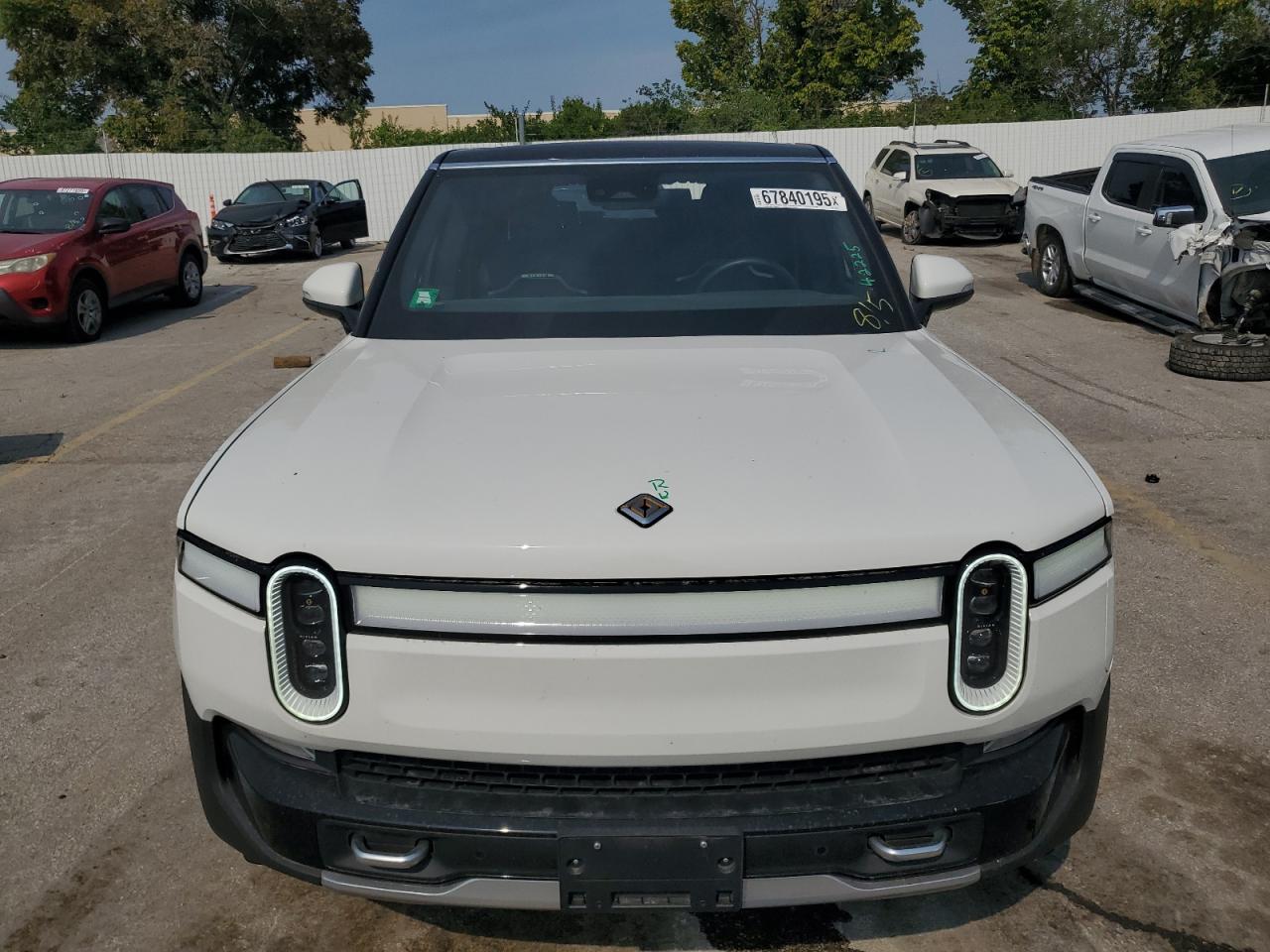 RIVIAN R1S ADVENTURE