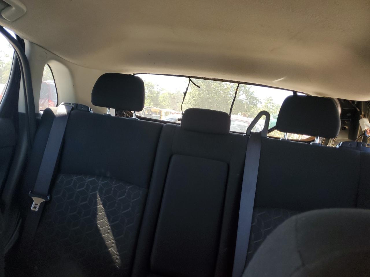 MITSUBISHI OUTLANDER SE