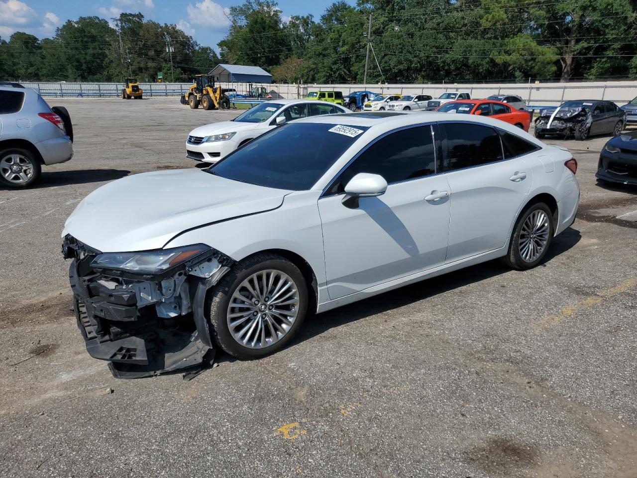 TOYOTA AVALON XLE