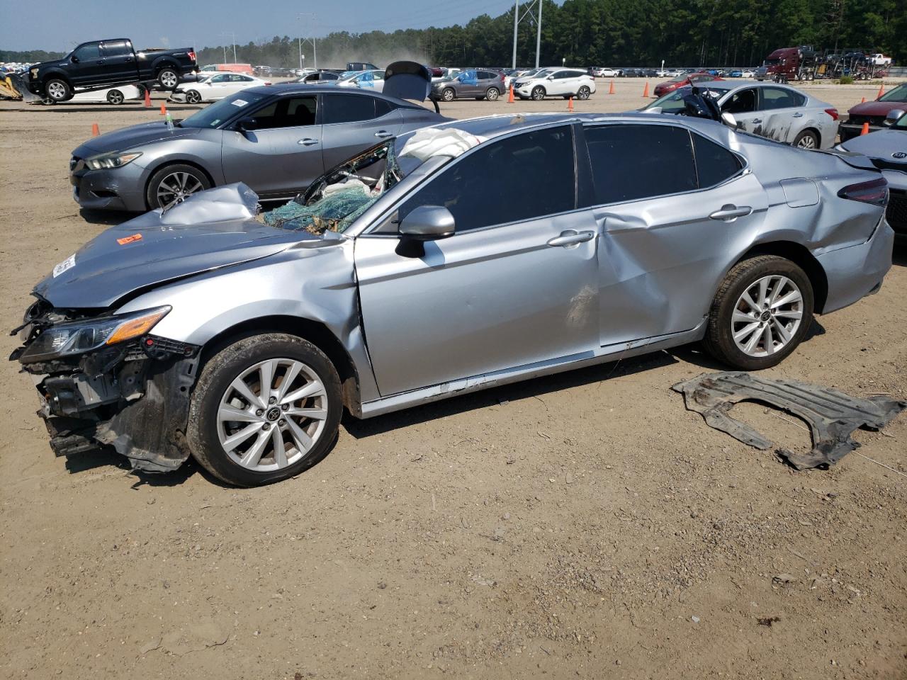 TOYOTA CAMRY LE
