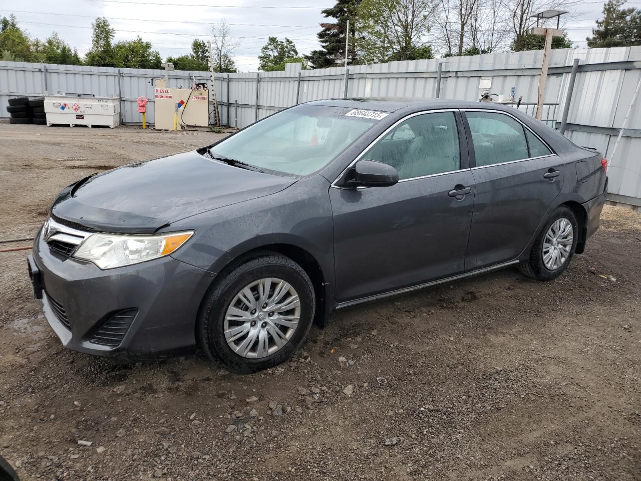 TOYOTA CAMRY BASE