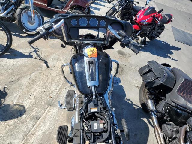 2019 HARLEY-DAVIDSON FLHTCU 1HD1FCC12KB637390