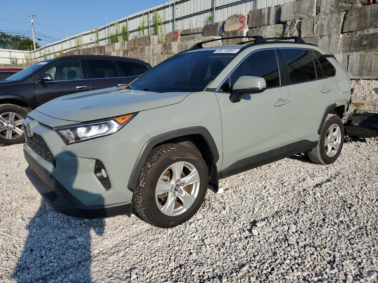 TOYOTA RAV4 XLE