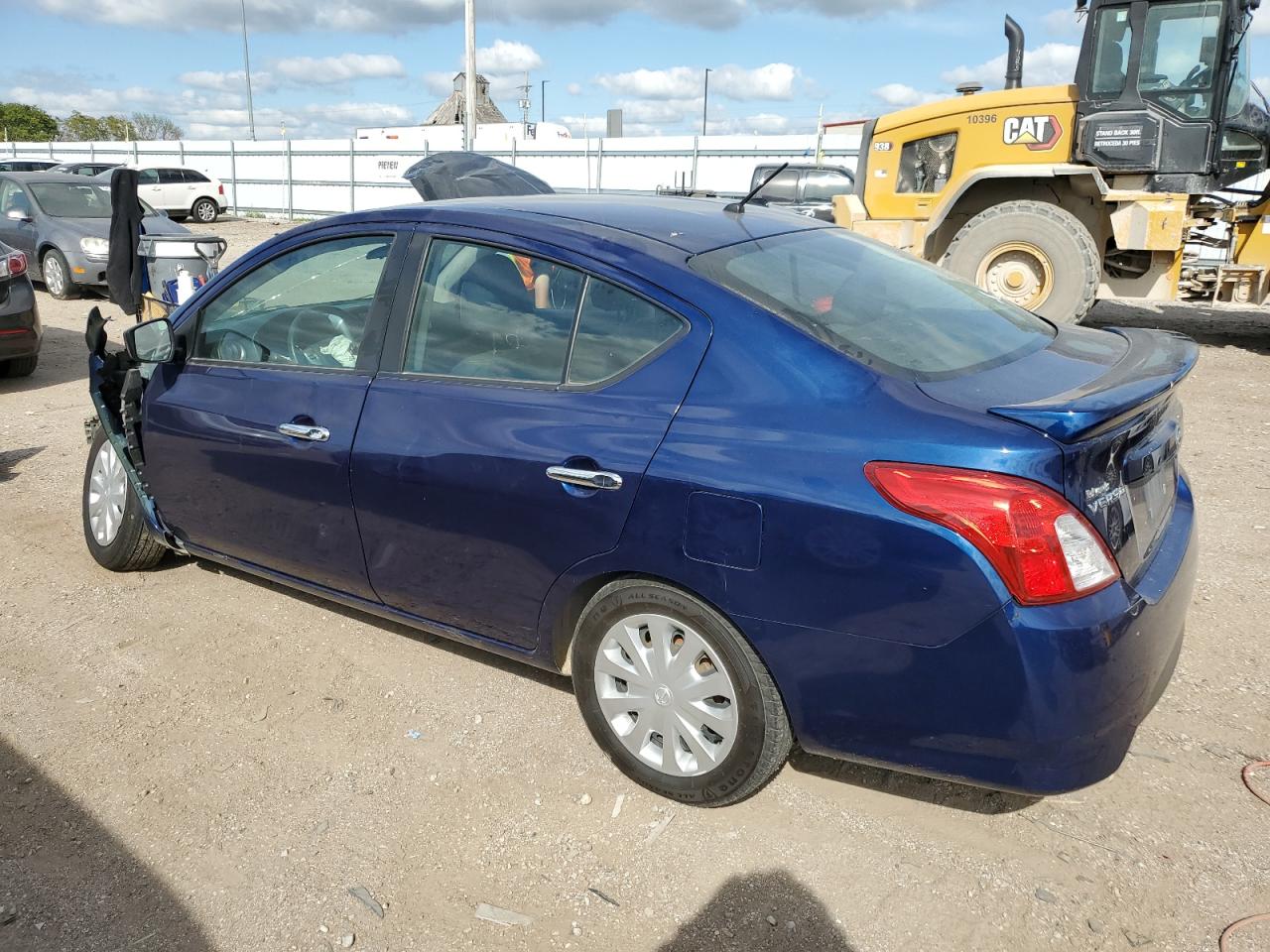 NISSAN VERSA S
