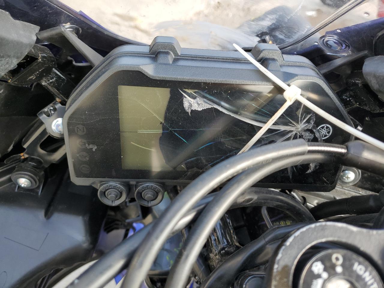 Lot #3266873068 2017 YAMAHA YZFR3 A