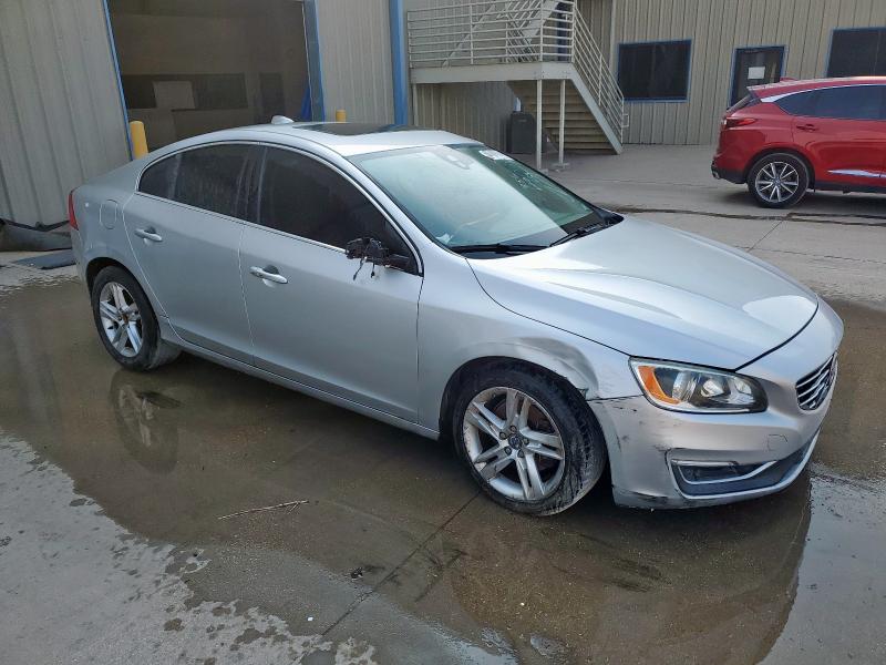 2015 VOLVO S60 PREMIE YV126MFK4F1355600