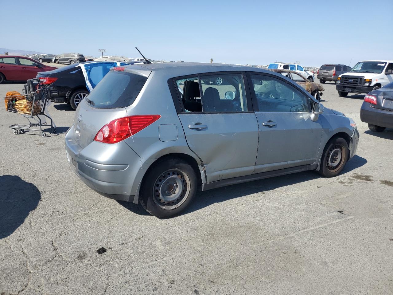 NISSAN VERSA S